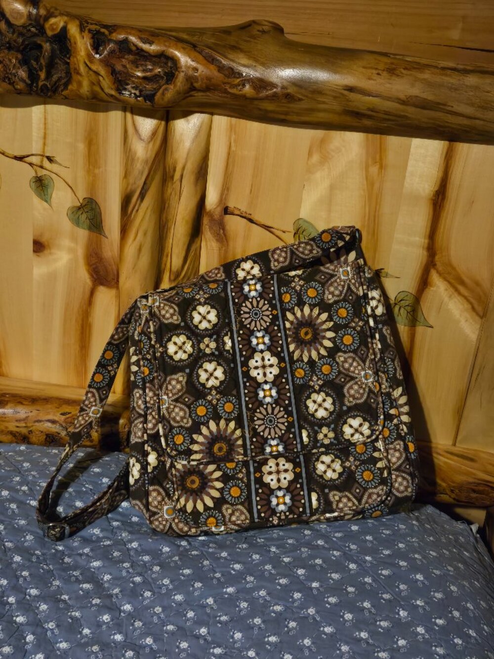 Vera Bradley Crossbody Bag in Canypn Brown. NWOT